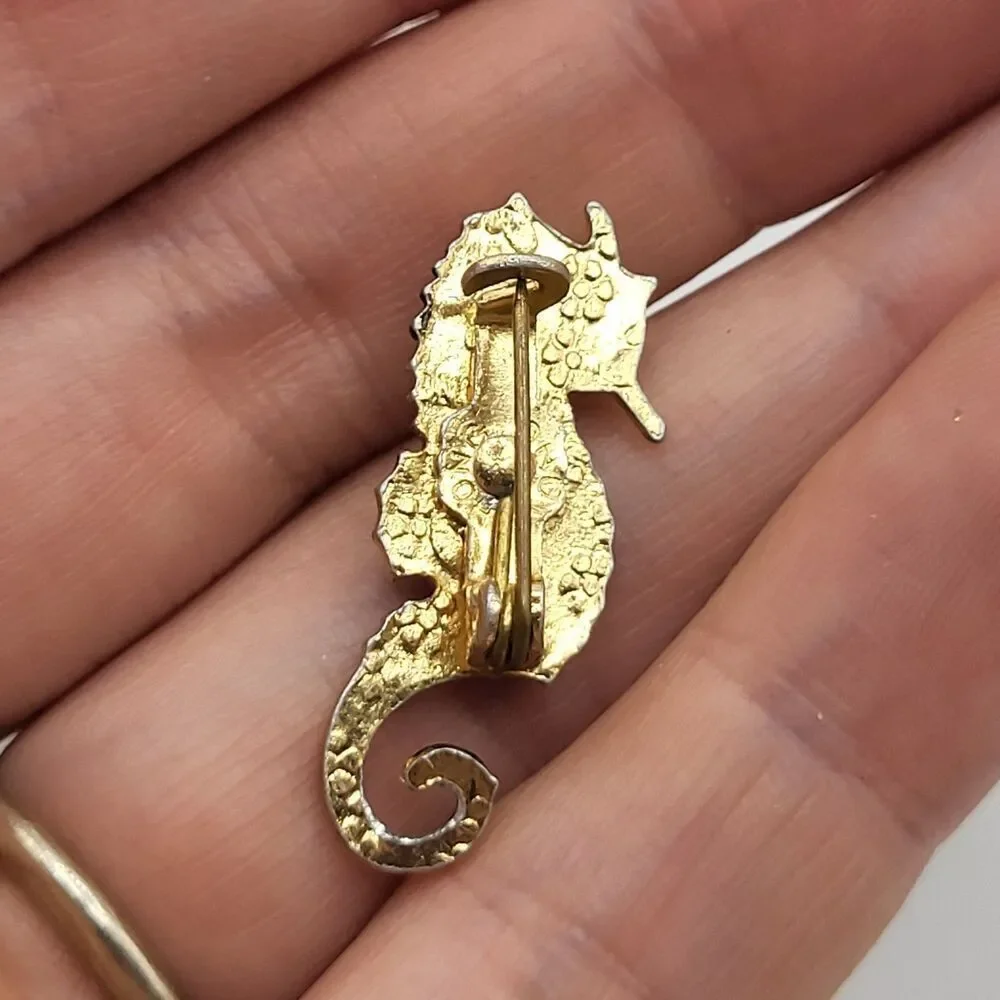 Vintage seahorse pin
